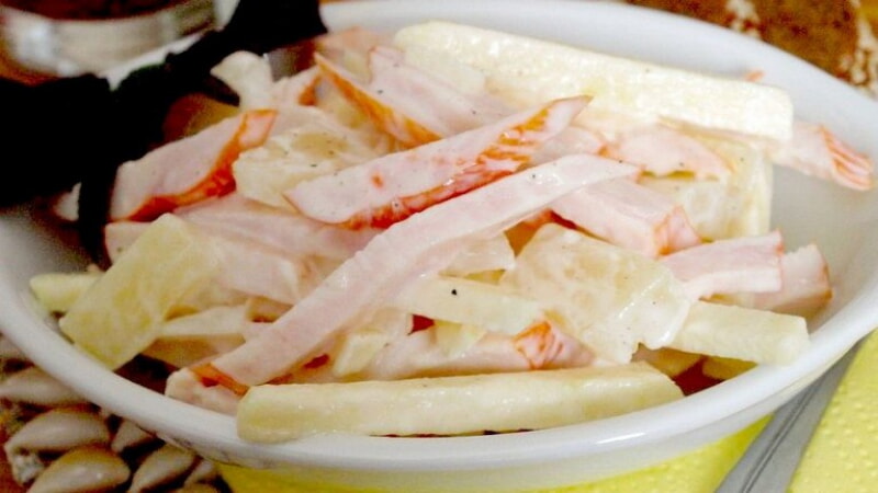 Десять самых быстрых салатов, которые готовятся всего за 10 минут