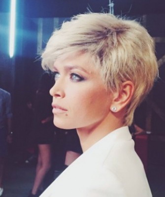 ОМОЛАЖИВАЮЩИЕ СТРИЖКИ ДЛЯ ЖЕНЩИН ПОСЛЕ 35, 40, 50 И 60 ЛЕТ