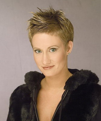 ОМОЛАЖИВАЮЩИЕ СТРИЖКИ ДЛЯ ЖЕНЩИН ПОСЛЕ 35, 40, 50 И 60 ЛЕТ