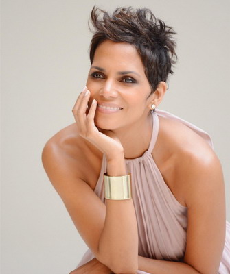 ОМОЛАЖИВАЮЩИЕ СТРИЖКИ ДЛЯ ЖЕНЩИН ПОСЛЕ 35, 40, 50 И 60 ЛЕТ