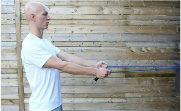 5 простых способов исправить сутулость