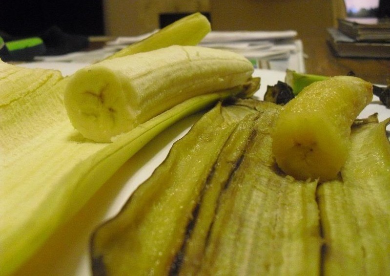 Польза банановой кожуры для лица