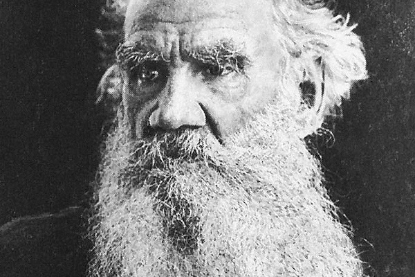 «Сила правительства держится на невежестве народа» — 25 самых ярких цитат Льва Толстого