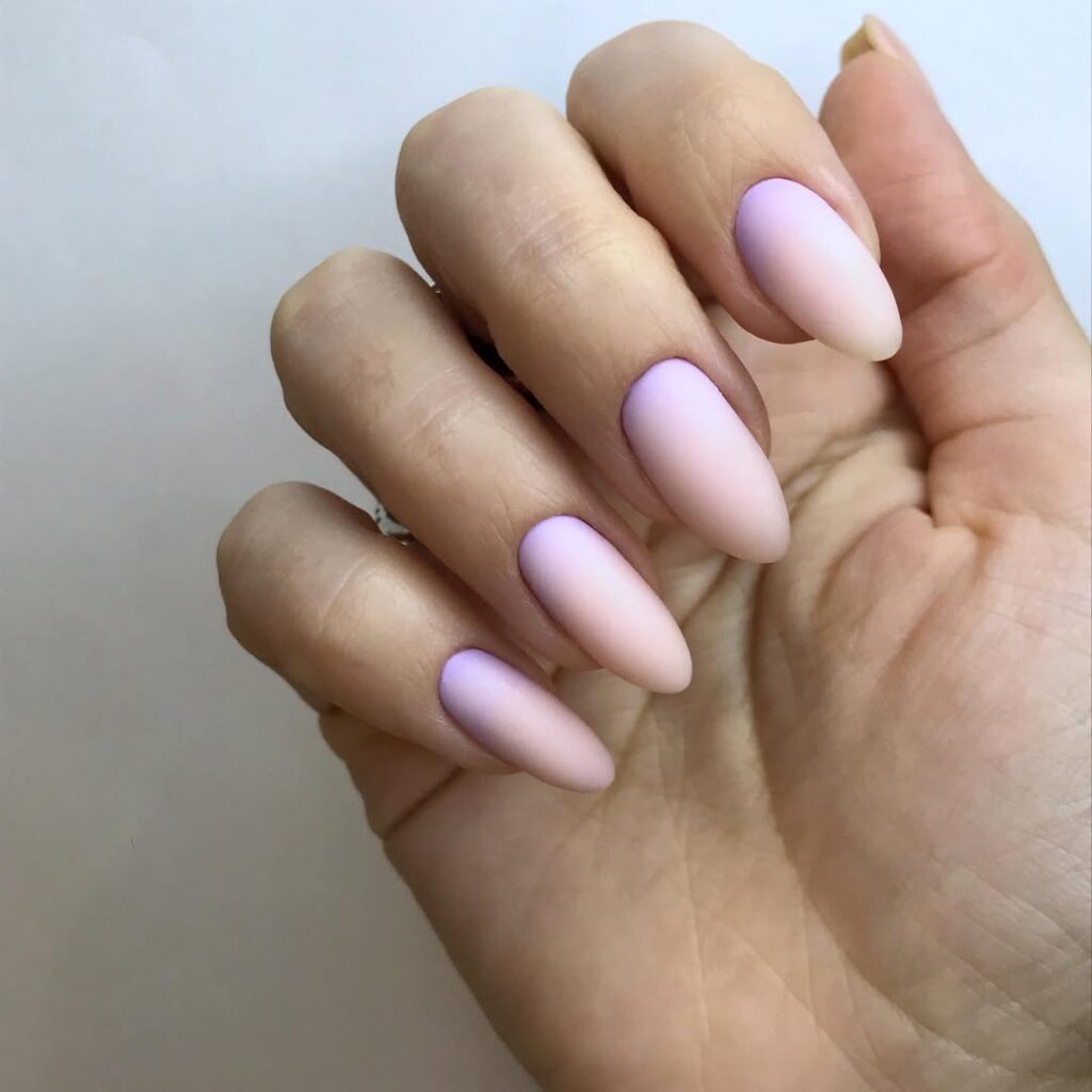 💼💅 7 элегантных идей офисного маникюра, которые хочется носить снова и снова