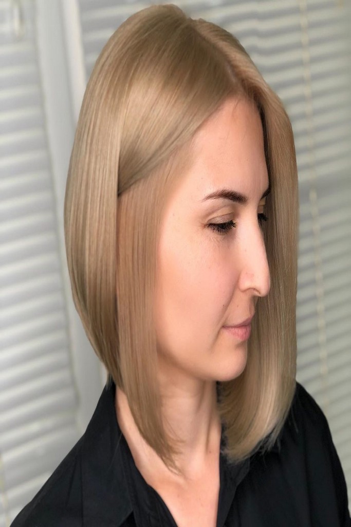 14 элегантных стрижек для блондинок 40–50 лет, которые освежают образ и подчеркивают красоту