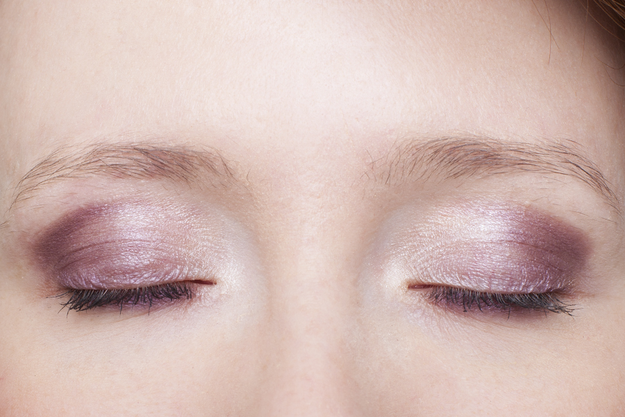 Как визуально сбросить десяток лет: профессиональные приёмы в макияже и укладке Как визуально сбросить десяток лет: профессиональные приёмы в макияже и укладке