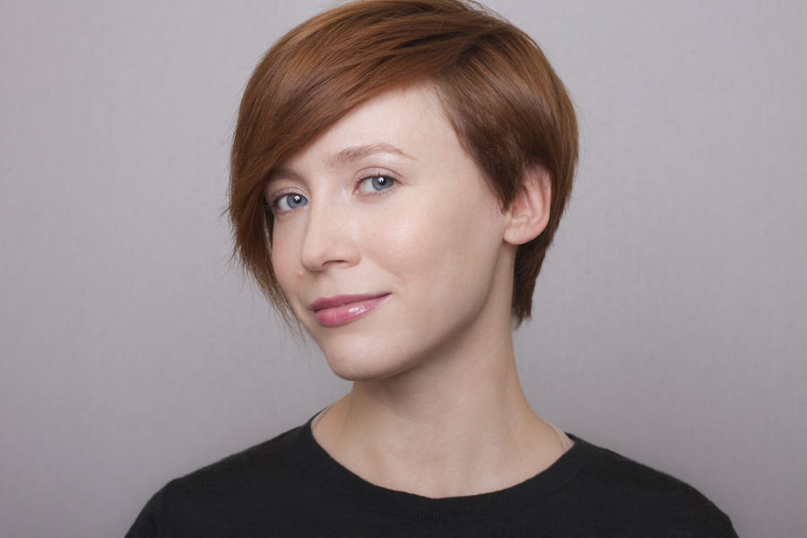 Как визуально сбросить десяток лет: профессиональные приёмы в макияже и укладке Как визуально сбросить десяток лет: профессиональные приёмы в макияже и укладке