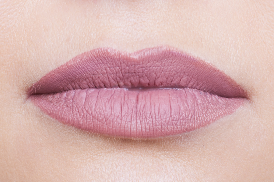 Как визуально сбросить десяток лет: профессиональные приёмы в макияже и укладке Как визуально сбросить десяток лет: профессиональные приёмы в макияже и укладке